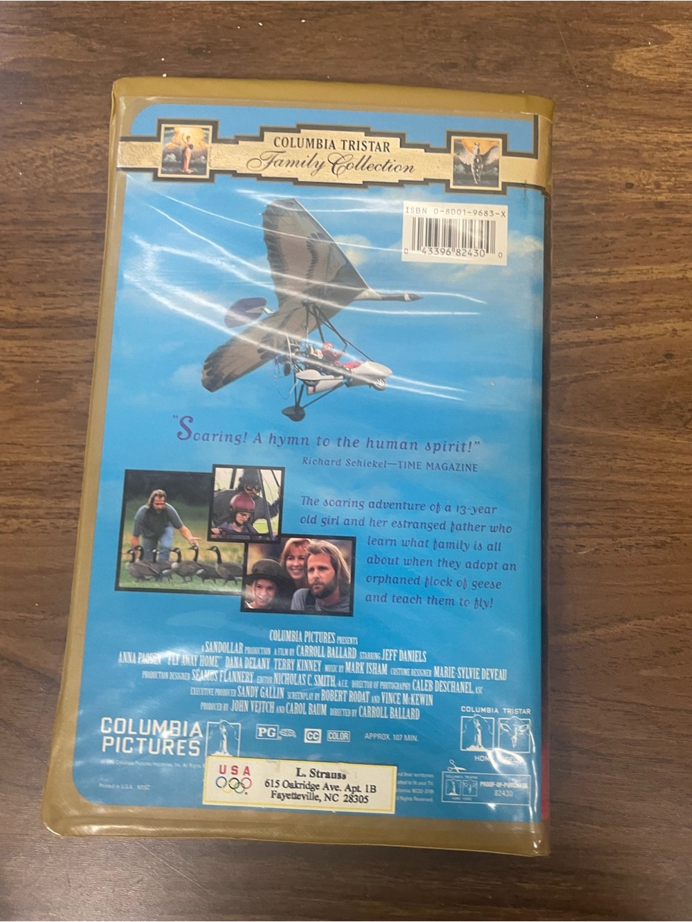 Vintage Fly Away Home VHS 1997 Columbia TriStar Clamshell Case - Picture 2 of 6